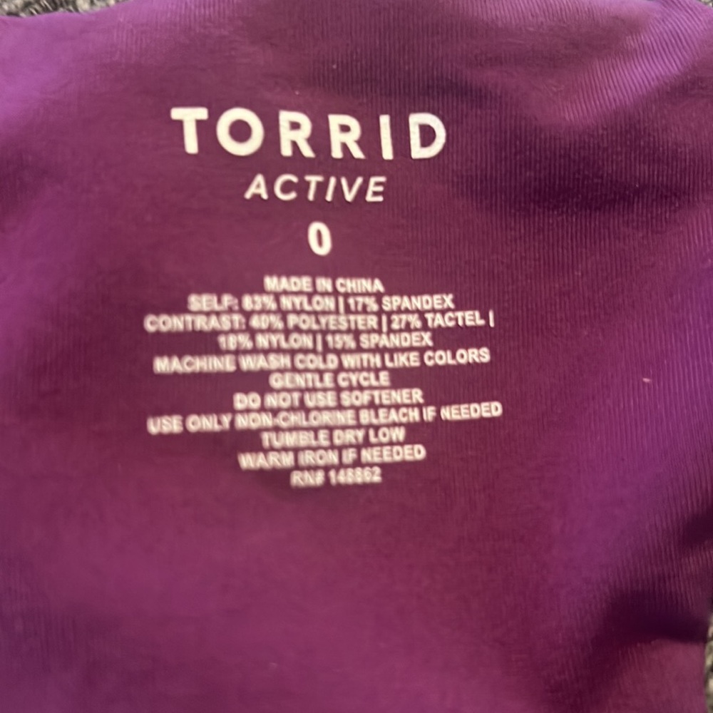 Torrid Purple Mesh Racerback Sports Bra size 0 (L) - Picture 2 of 6